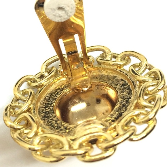 VINTAGE 80S CHAIN LINK GOLD TONE ROUND CLIP ON EARRINGS STATEMENT DOMED LARGE - Picture 13 of 14